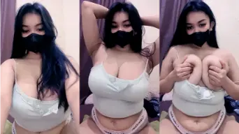 Vieera Muka Imut Remes Susu Gede