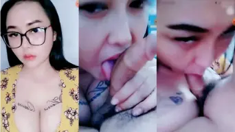 Leila Berkacamata Nyepong Kontol Pacar Video by BOKEPSIN
