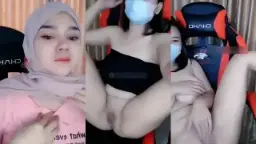Arunika Hijab Binal Bugil Colmek Live Video by NoBokep