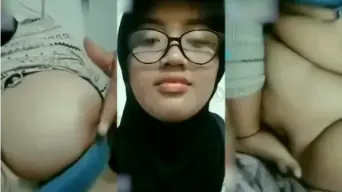 Hijab Kacamata Pamer Meki OmeTV Video by PornGo Hijab Kacamata Pamer Meki OmeTV Video by PornGo