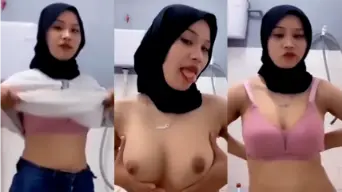 Jilbab Putri Mega Pap Toket Video by PornTrex