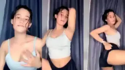 Vivie Baju Putih Goyang 1 Video by PornOne