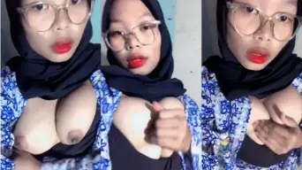 ABG Hijab SM4 Toge Spill Toket