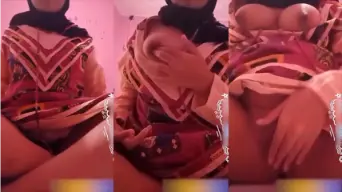 Chellskyy Cewek Hijab Toket Bulat Colmek Video by HQporner Chellskyy Cewek Hijab Toket Bulat Colmek Video by HQporner