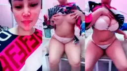 Tante Bunga Mendesah Remas Tobrut Video by BebasIndo