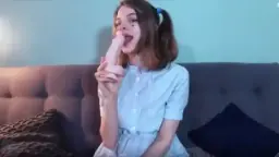 Bokep Private Show Of Cute And Innocent Anna With A Big Dildo Video by PornHub