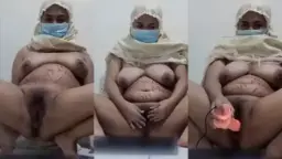 Jameela Lepas Mukenah Ngocok Memek Video by Eporner